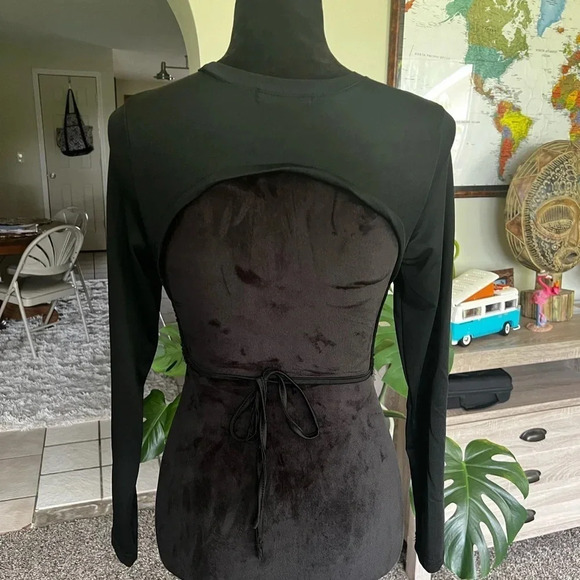 Shein cropped top - Picture 4 of 14